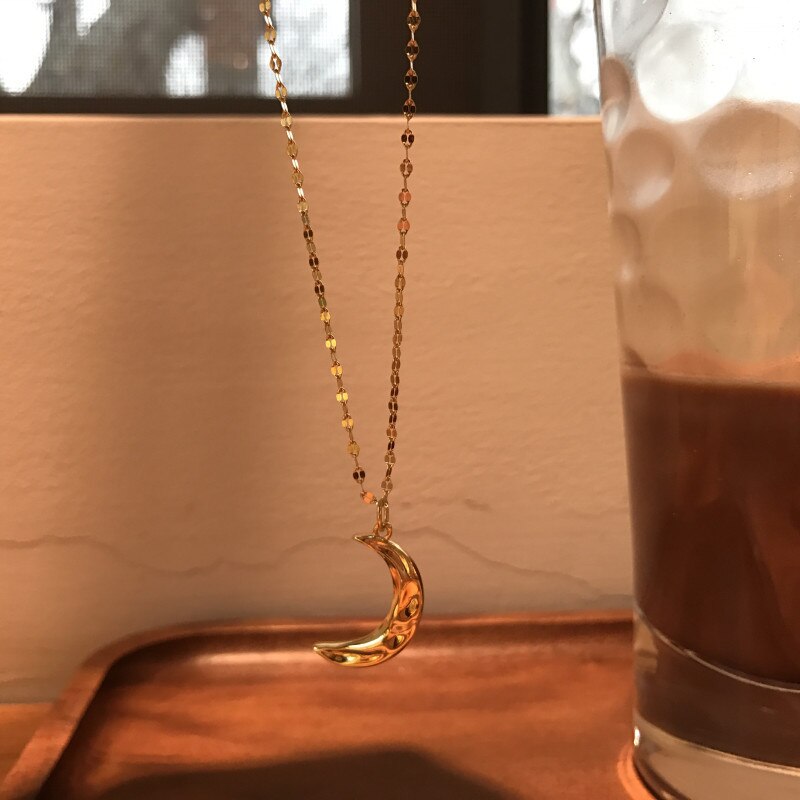 Silvology Pleat Ripple Moon Necklace Gold 925 Sterling Silver Creative Temperament Female Pendant Necklace Texture Jewelry Gift