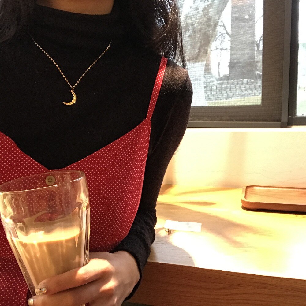 Silvology Pleat Ripple Moon Necklace Gold 925 Sterling Silver Creative Temperament Female Pendant Necklace Texture Jewelry Gift